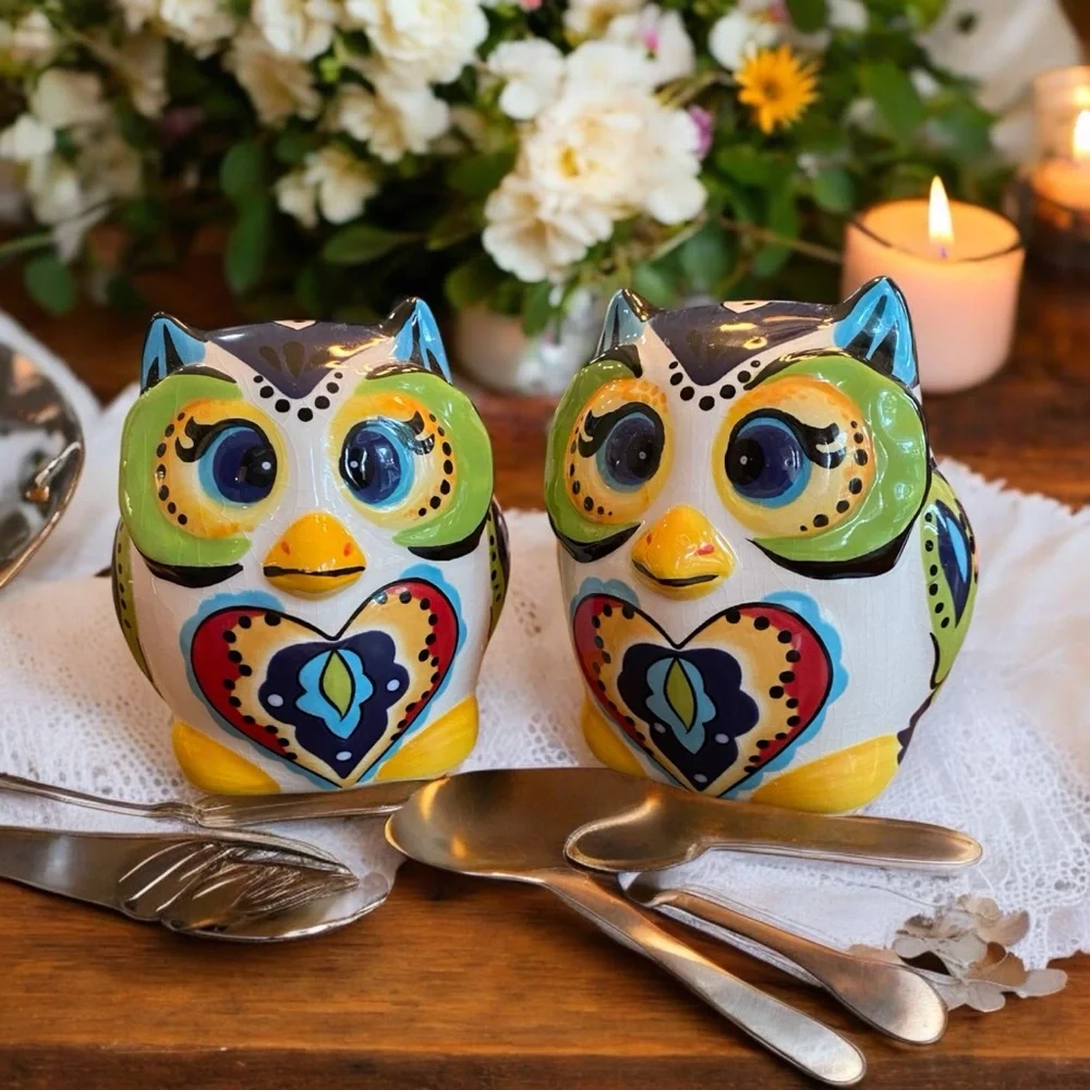 Tabletops Unlimited Espana Lifestyle Bocca Owl Salt & Pepper Shakers EUC